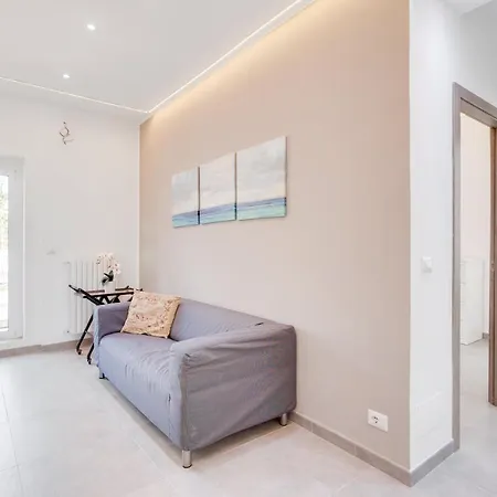 Lägenhet Guesthost - La Bella Vista Sea View Terrace Flat *