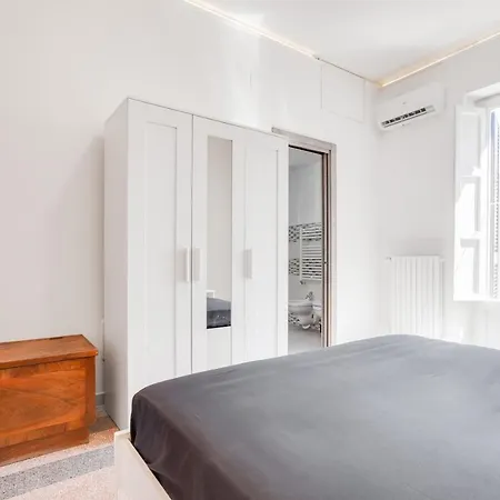 Lägenhet Guesthost - La Bella Vista Sea View Terrace Flat Bari